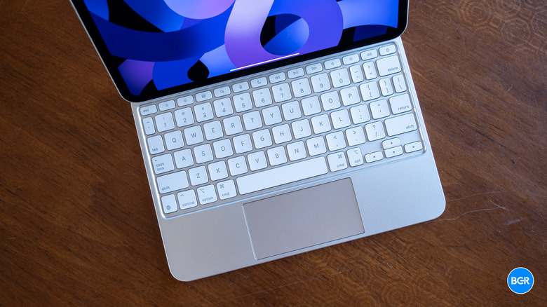 Keyboard used with the iPad Pro M5