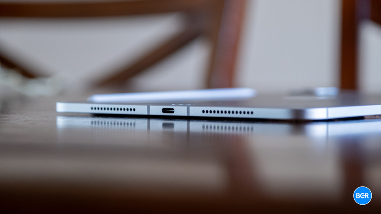 USB-C port on the iPad Pro M5