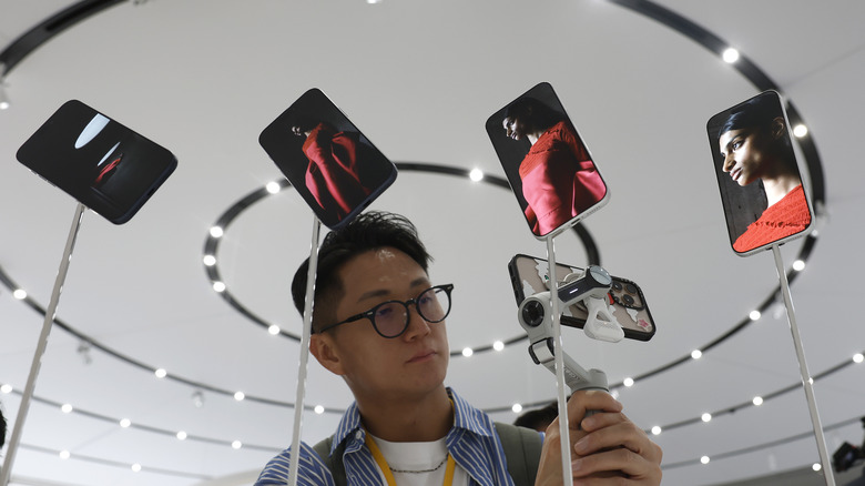 The new iPhone 17 Pro models on display.