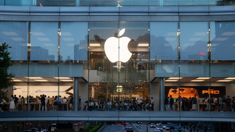 Apple Store in Hong Kong with iPhone 17 Pro and iPhone Air signange visible.