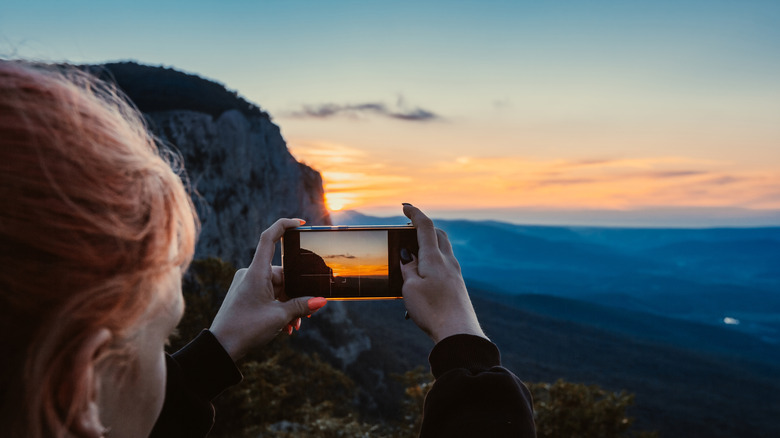 Taking a landscape photo with an iPhone