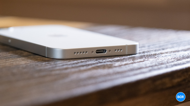 USB-C port on the iPhone 17e