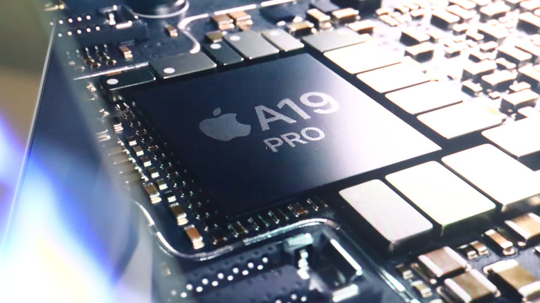 iPhone 17 Pro's A19 processor