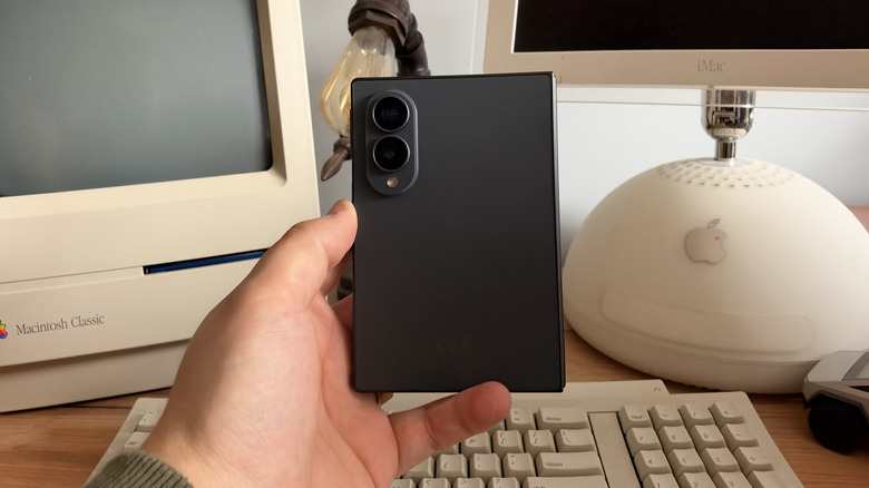 Samsung Galaxy Z Fold 8 in hand