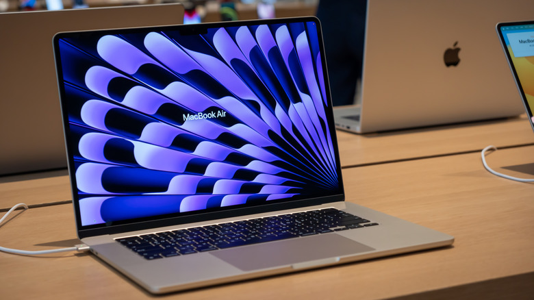 15-inch MacBook Air displayed at an Apple Store