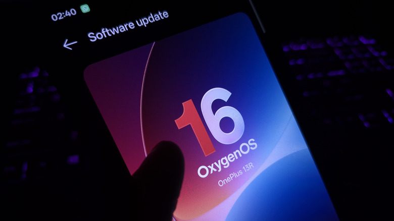 An OxygenOS 16 update is ready to load on a OnePlus 13R device.