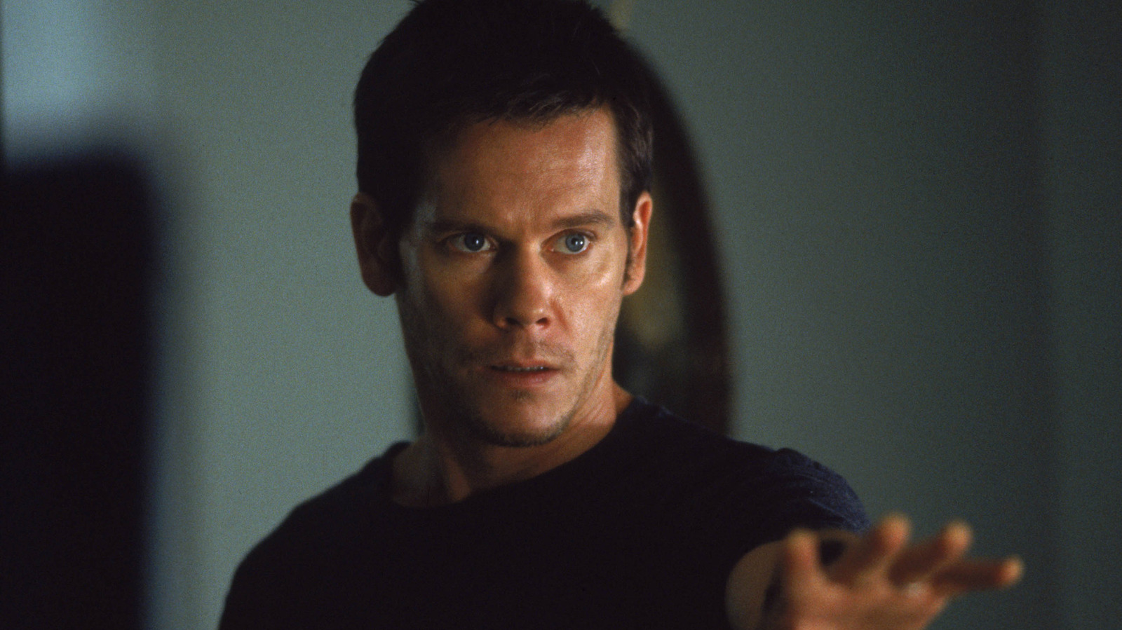 Kevin Bacon's Forgotten 1999 Horror Movie Still Rivals The Sixth Sense