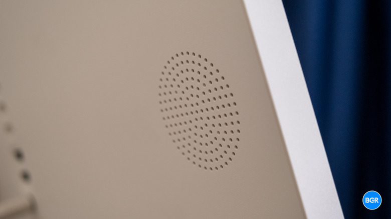 Speakers on the LG Smart Monitor Swing