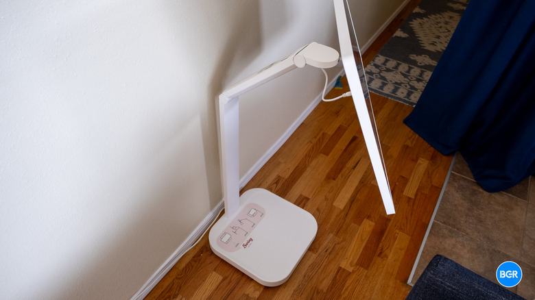LG Smart Monitor Swing stand