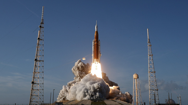 Artemis II liftoff