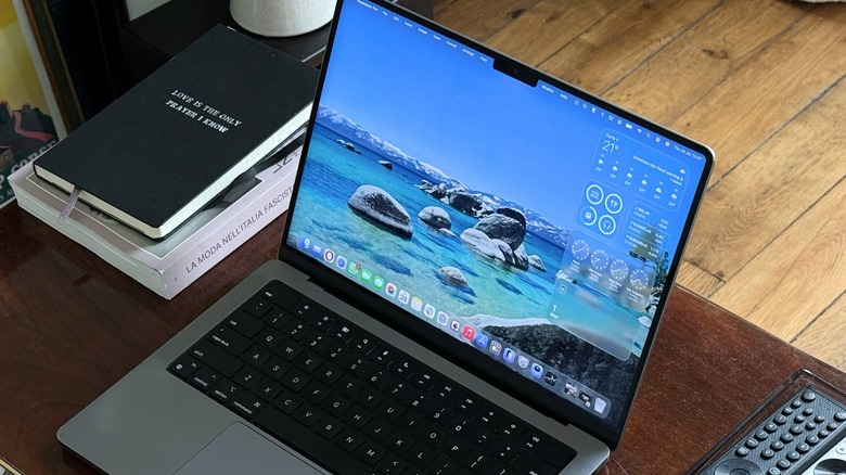 M1 Pro MacBook Pro running macOS Tahoe beta