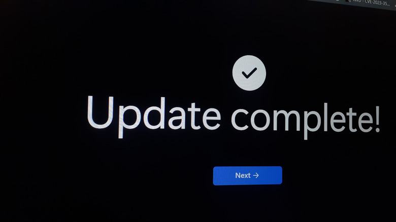 Update complete screen on Windows PC