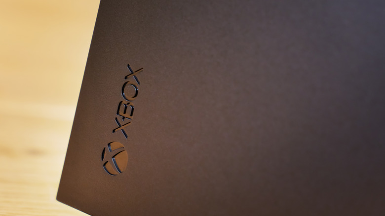 xbox series x console with xbox logo on the corner