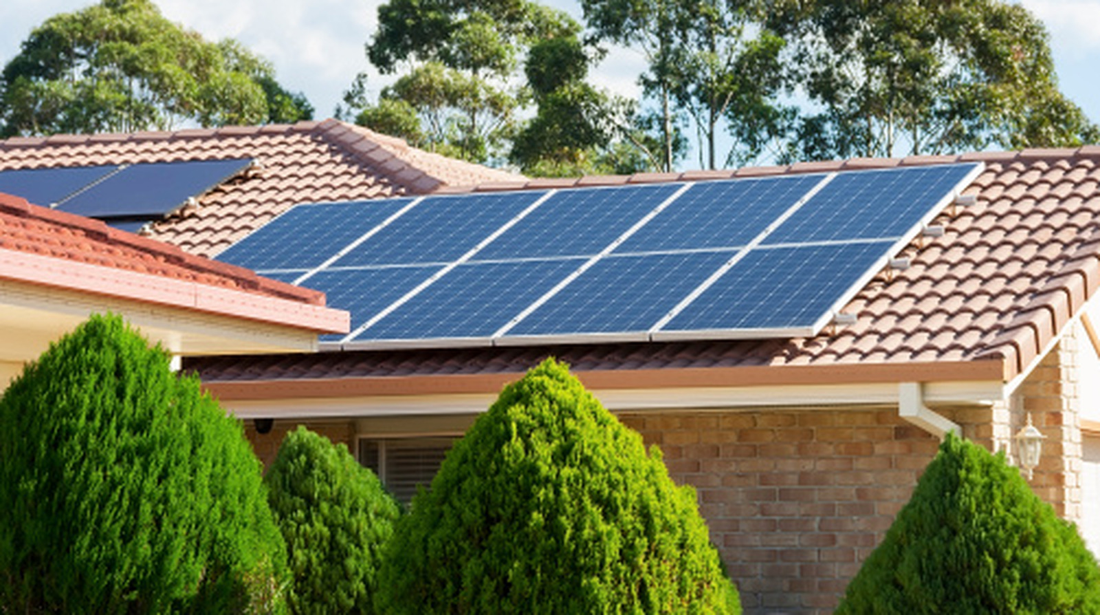 Morning Vs. Afternoon: What Time Of Day Is Best For Solar Panels?