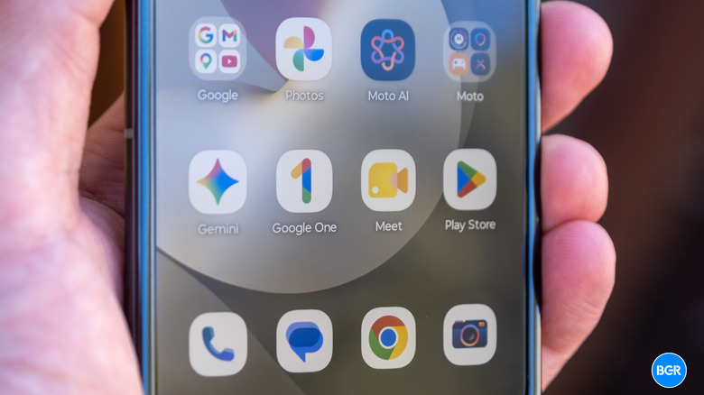 Motorola Razr (2026) software
