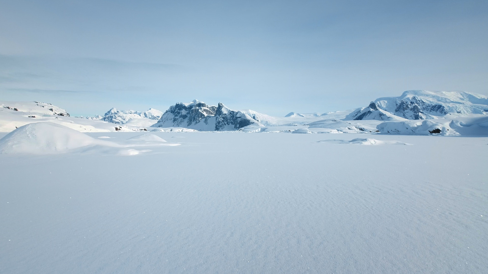 NASA’s Research Balloons Discovered A Strange Anomaly In The Antarctic – BGR
