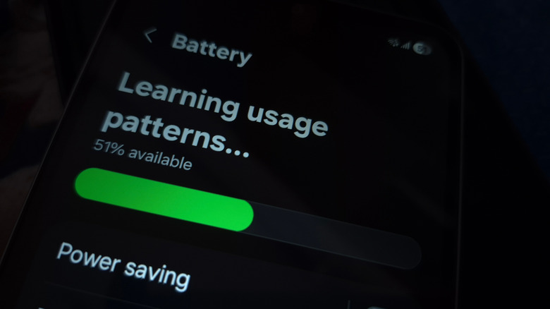 samsung phone showing learning usage patterns under battery settings
