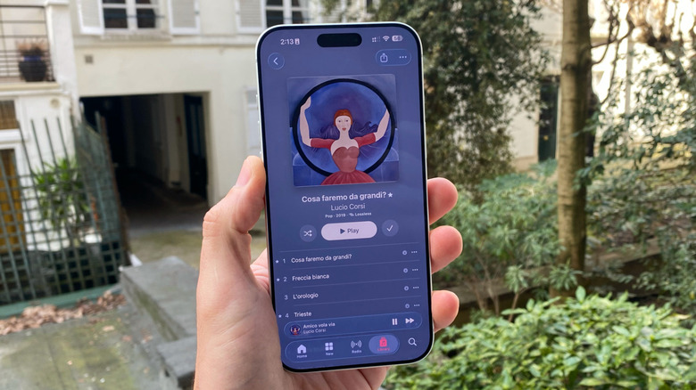 Apple Music's new UI in iOS 26.4