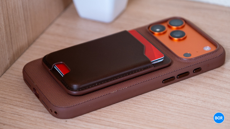 Top of a Nomad Leather Mag Wallet