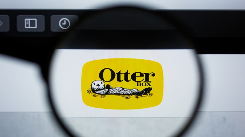 Close-up of the OtterBox logo on a screen