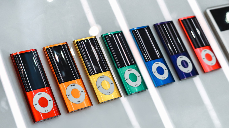 iPod nano models on display.