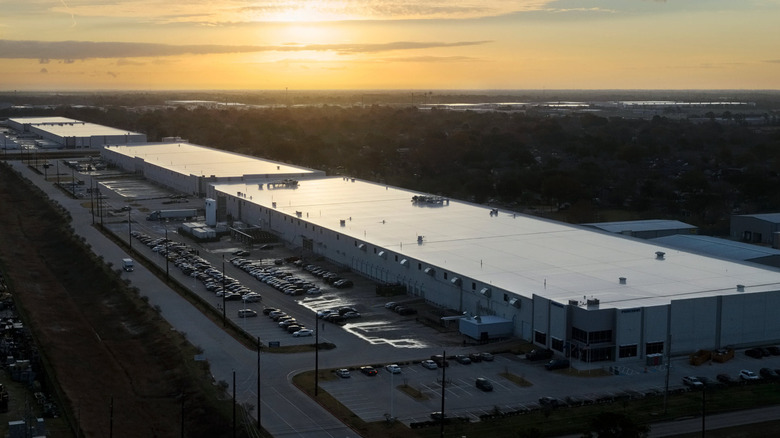 A wide shot of a Apple's Advanced Manufacturing Center