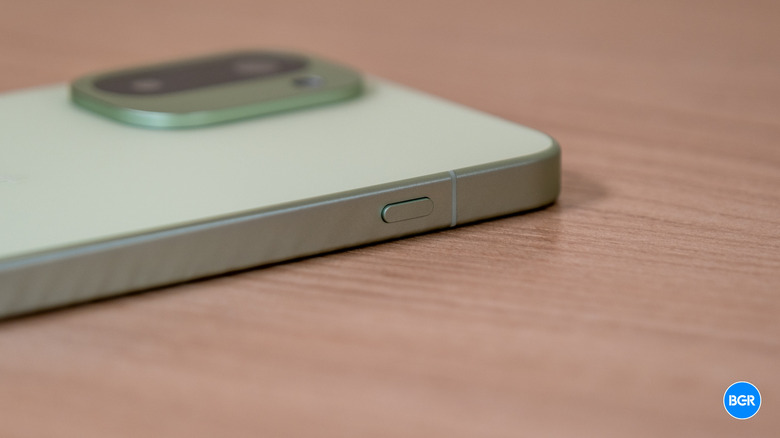 Plus key on the OnePlus 15R