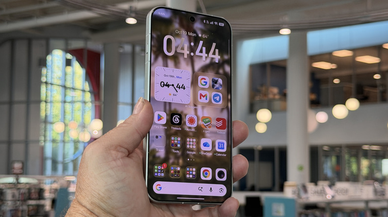 Person holding an Oppo Find X10 Pro Max at an angle