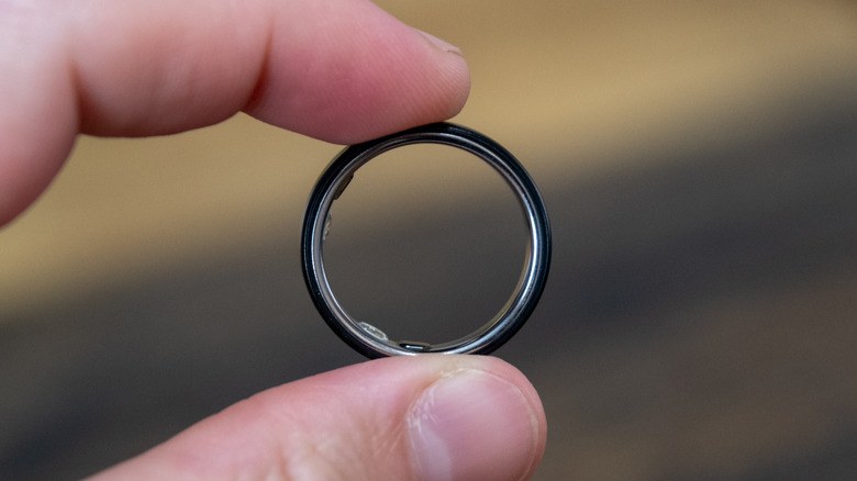 Holding the Oura Ring 5