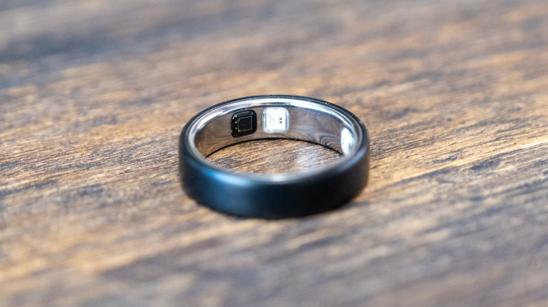 Oura Ring 5 on a table