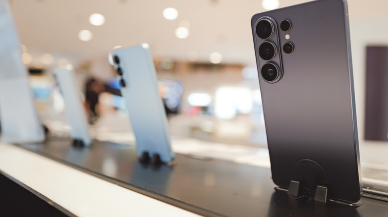 Samsung Galaxy S26 smartphones in a store.