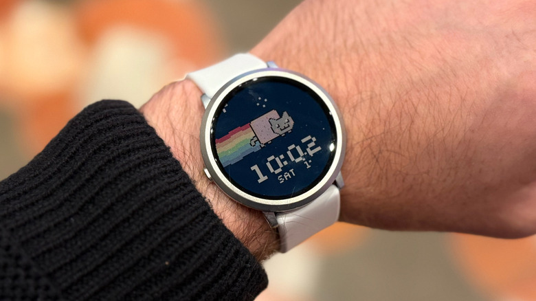 Pebble Round 2 comes with an e-paper display