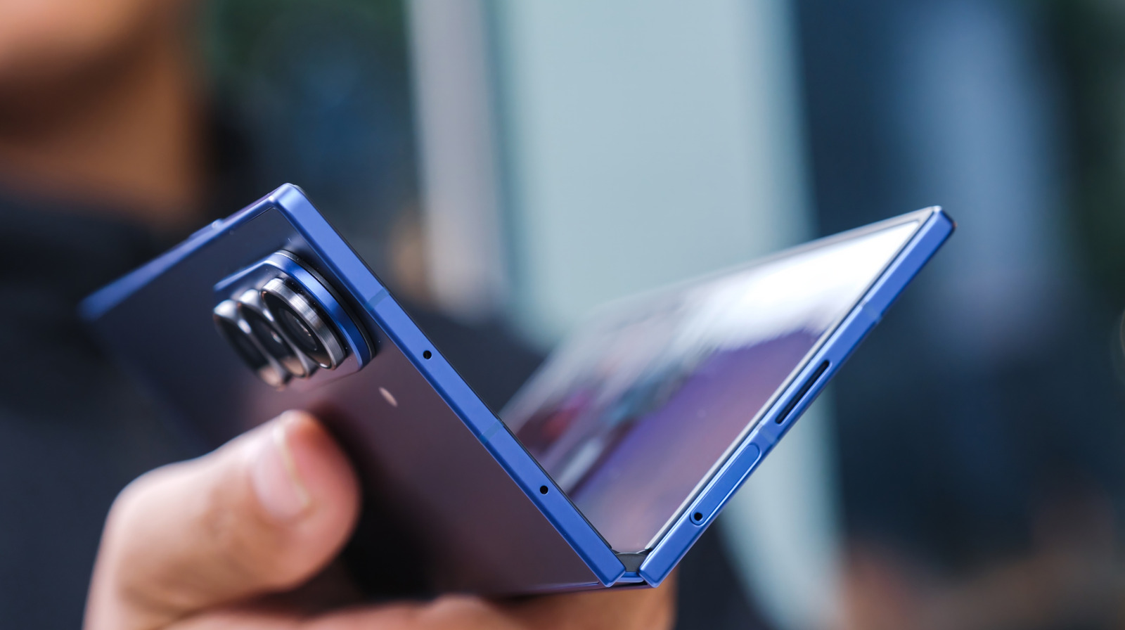 Price Leak Suggests Samsung’s Tri-Fold May Not Be As Expensive As Everyone Thought – BGR