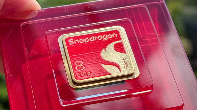 Close-up of the Qualcomm Snapdragon 8 Elite Gen 6 chip