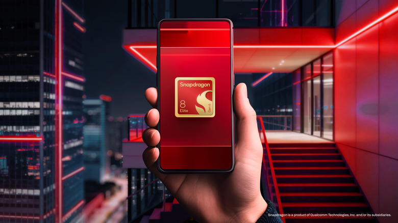 Hand holding a smartphone with an image of the Snapdragon 8 Elite Gen 6 chip