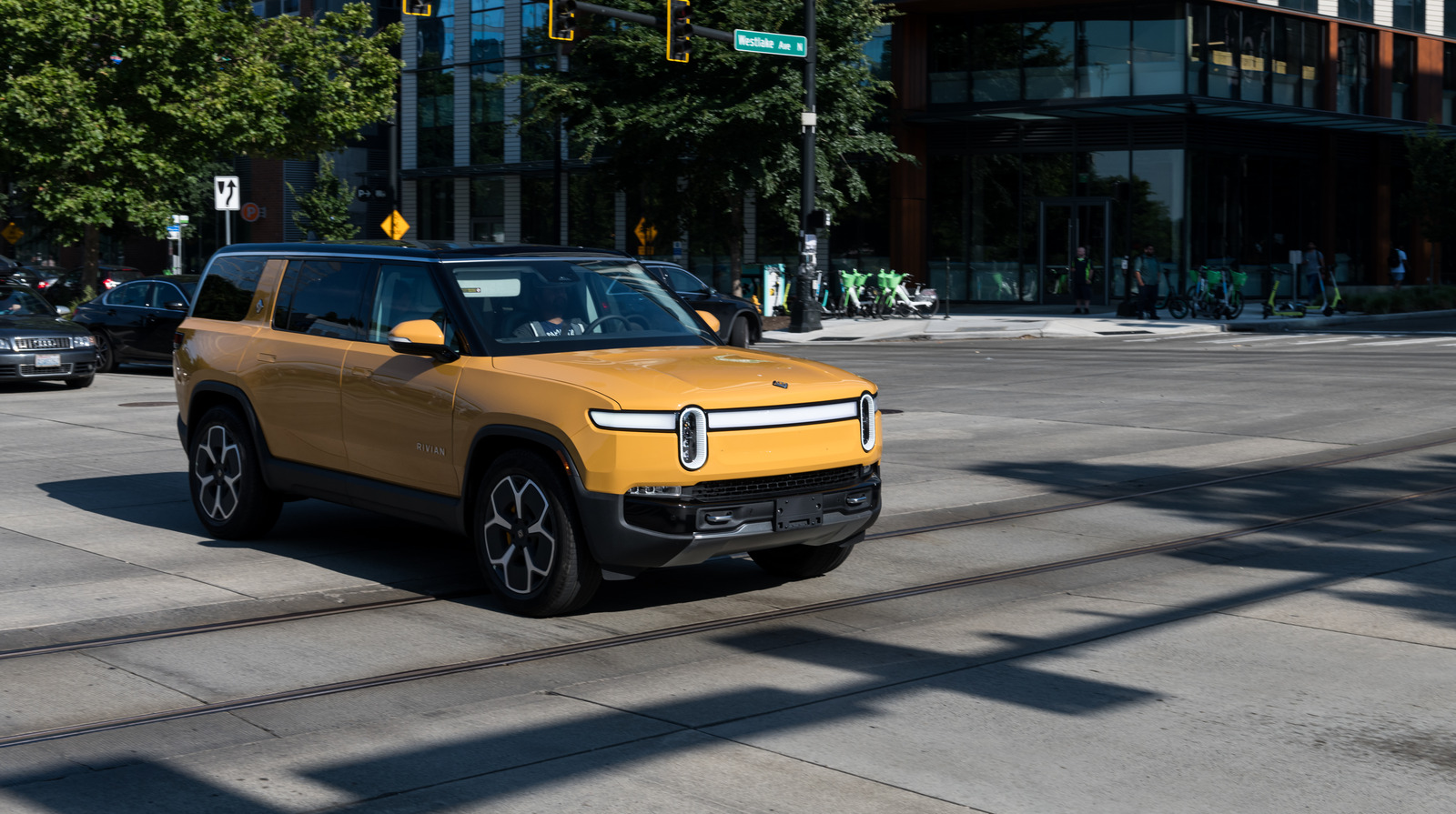 Rivian Won’t Get CarPlay Support, But Another Key Apple Feature Is Coming Soon – BGR