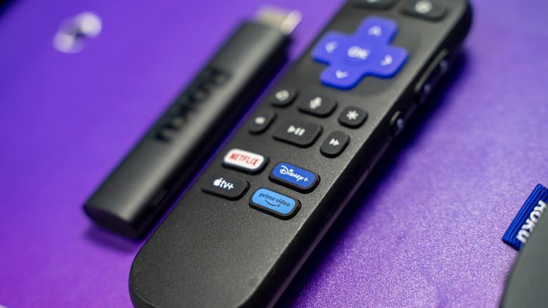 Roku controller and dongle