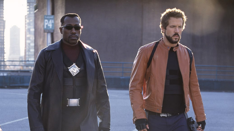 Blade (Wesley Snipes) and Hannibal King (Ryan Reynolds) in Blade Trinity