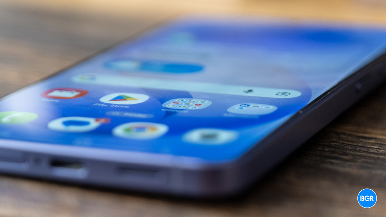 Display of the Samsung Galaxy S26+