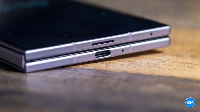 USB-C port on the Samsung Galaxy Z Fold 8