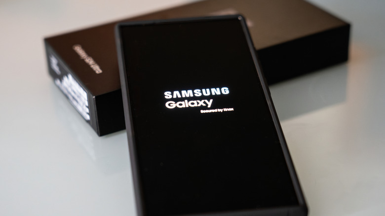 Samsung galaxy smartphone loading up
