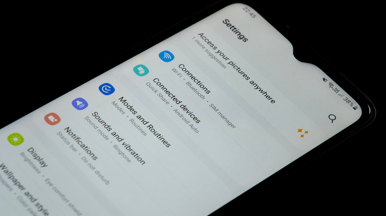 Samsung phone showing Settings page.