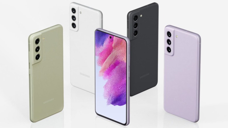 Samsung Galaxy S21 FE in different colors, including green, white, black, lavender, and black.