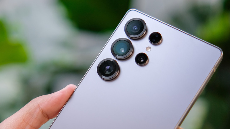 The Galaxy S25 Ultra camera system