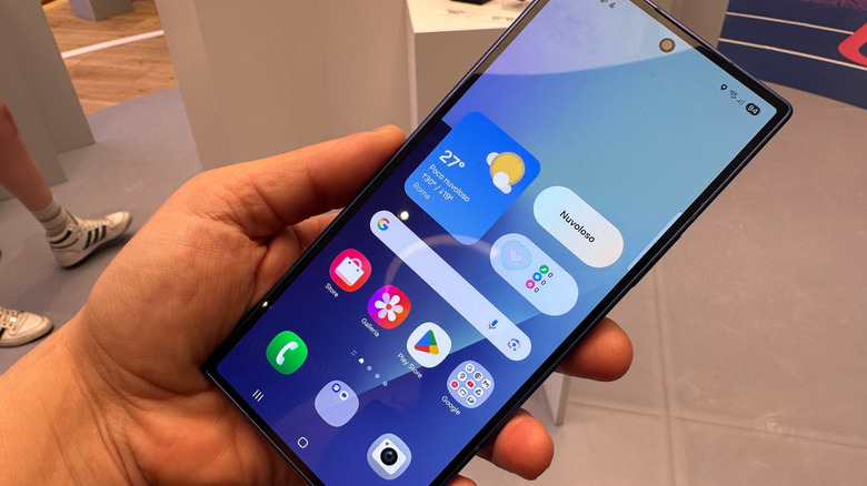 The Galaxy Z Fold 7 in hand, folded.