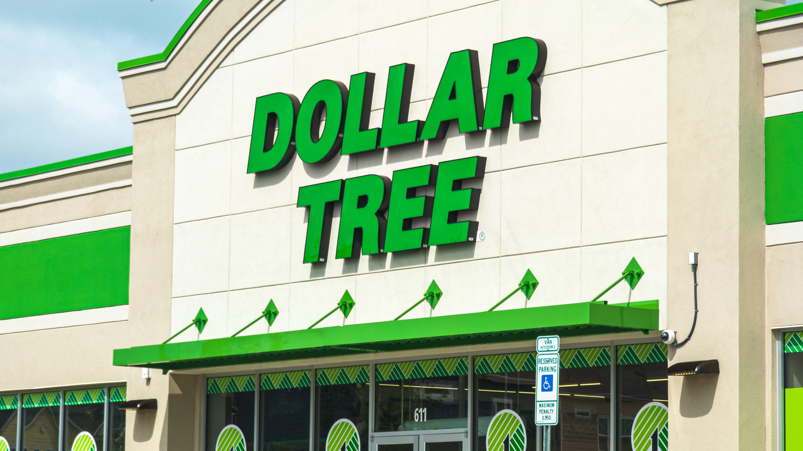 Say Goodbye To Messy Phone Charger Cables With These Clean Dollar Tree Hacks