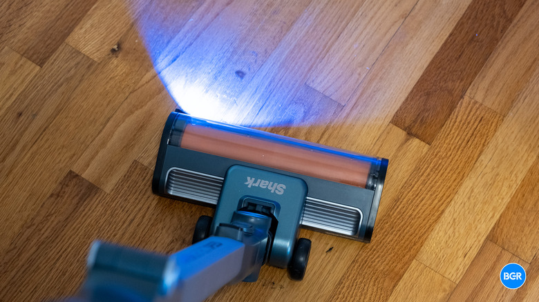 Shark PowerDetect Speed with blue light