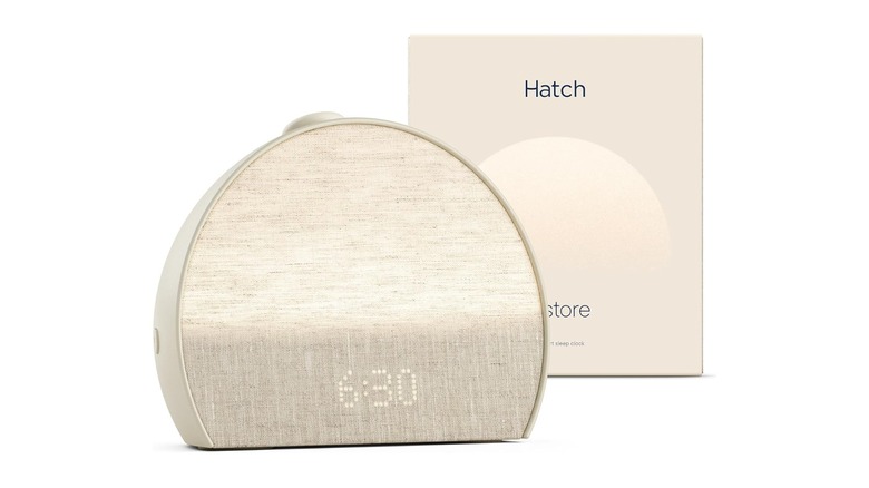 close-up hatch restore 3 and box on a white background