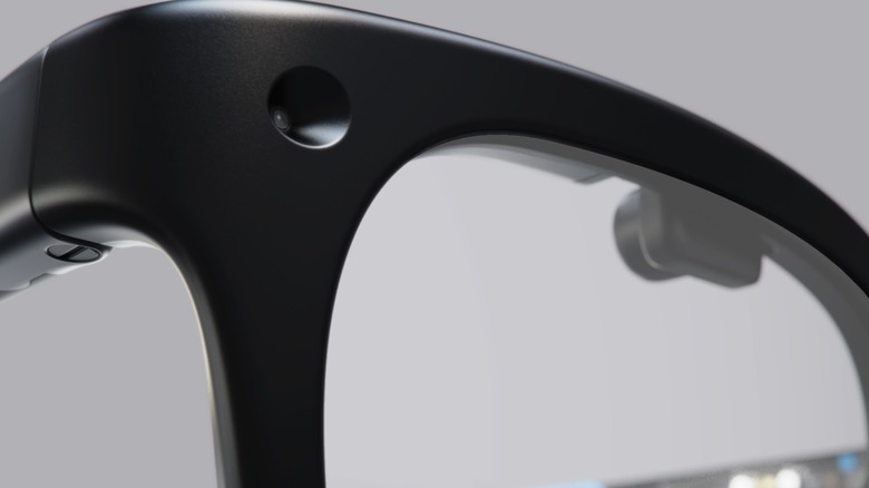 Halo AI smart glasses camera and display.