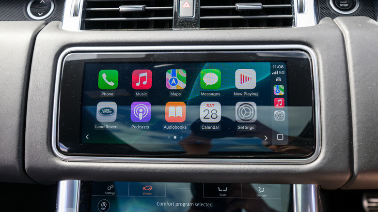 Apple CarPlay displaying on a car's infotainment system